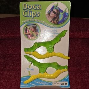 Alligator Towel Clips - Green and Yellow
